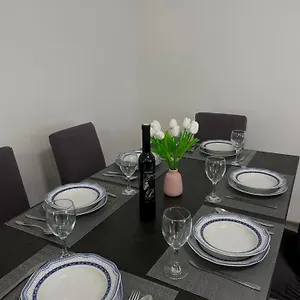 https://anamaria.hotels-in-trogir.com
